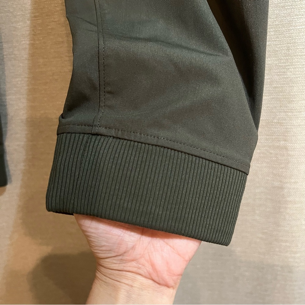Vuori Meta Green Jogger Performance Comfort Size L - Picture 6 of 16